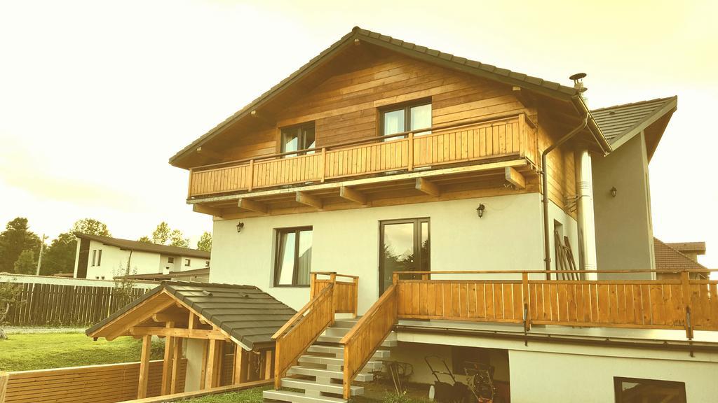 Villa Swiss Сэчеле Экстерьер фото