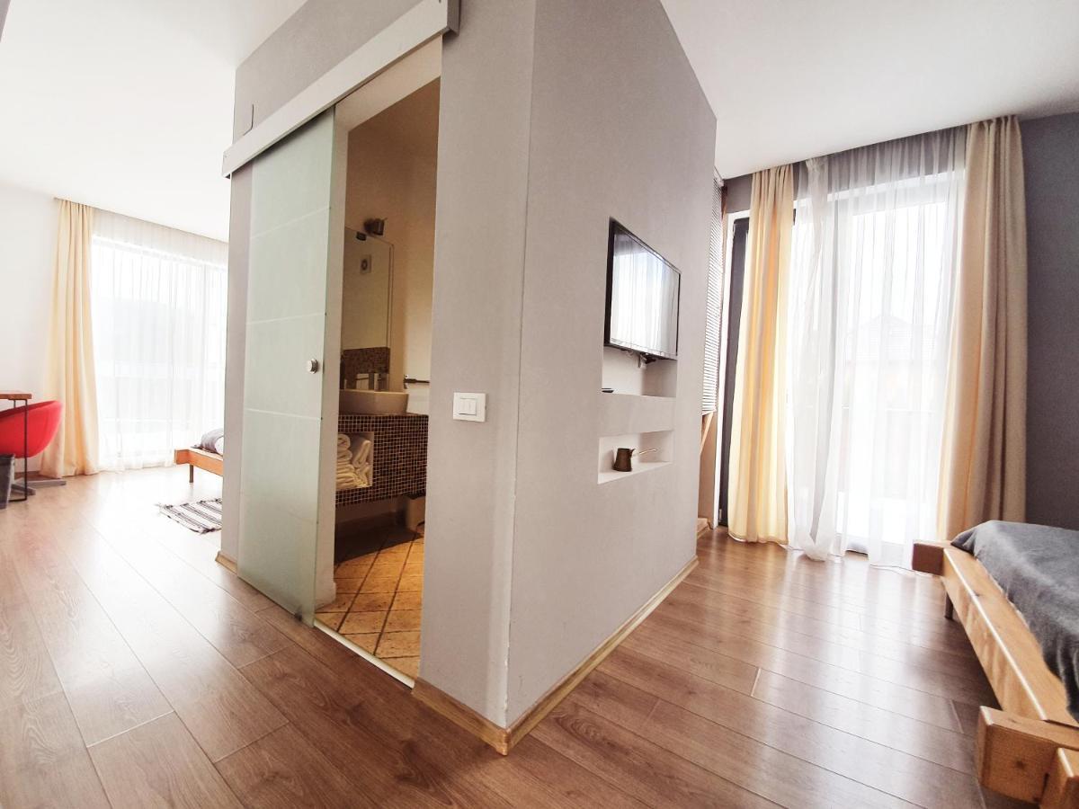Villa Swiss Сэчеле Экстерьер фото