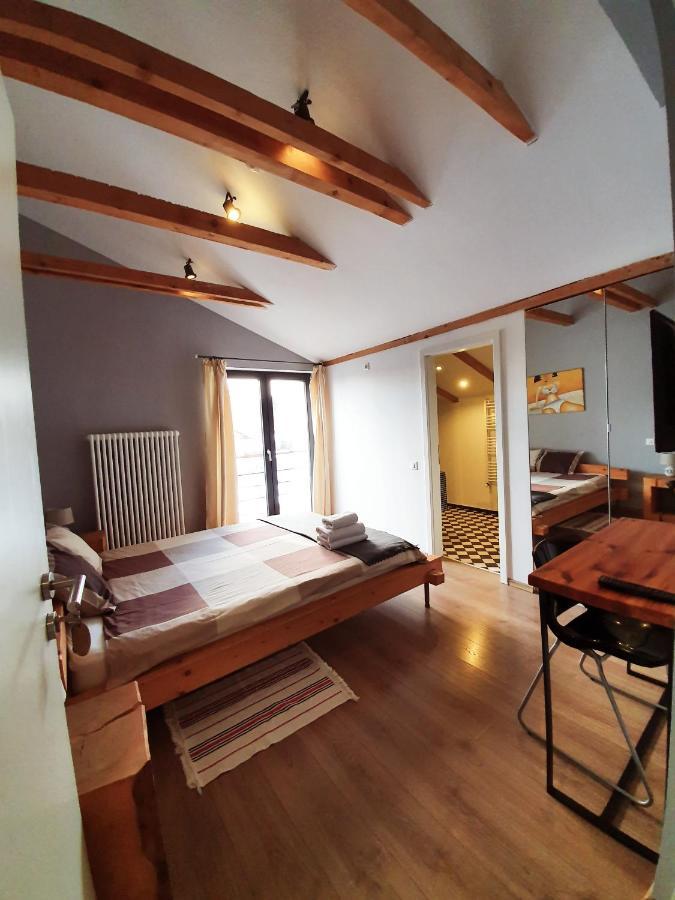 Villa Swiss Сэчеле Экстерьер фото
