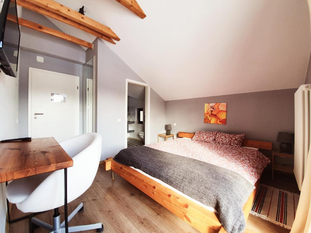 Villa Swiss Сэчеле Экстерьер фото