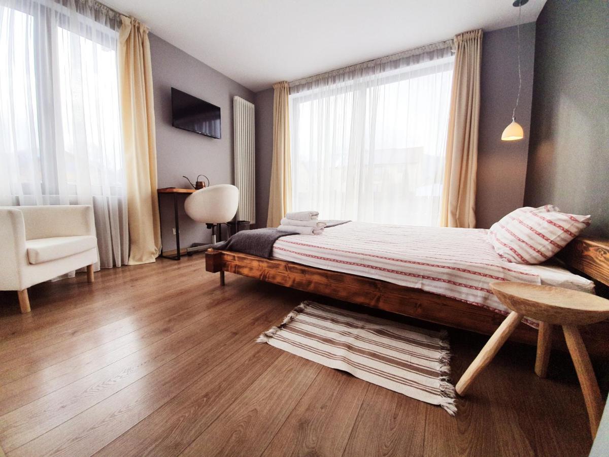 Villa Swiss Сэчеле Экстерьер фото